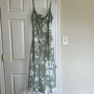 Altar’d State Midi Dress. Size Medium